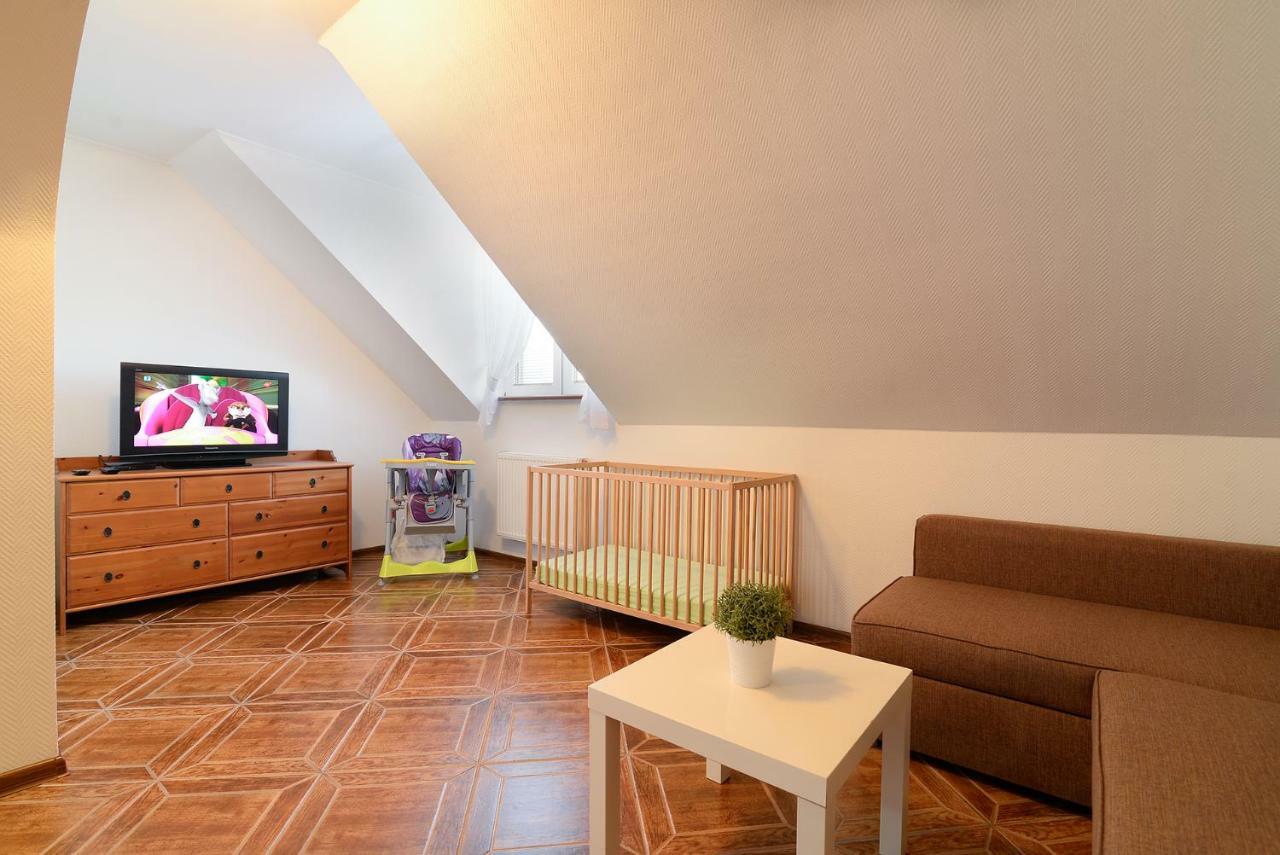 Pionow Rodzinne Apartamenty Urocza 10 Krynica Morska Exterior photo