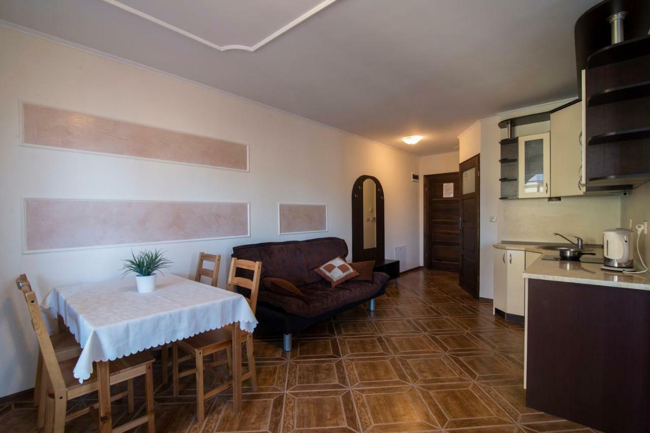 Pionow Rodzinne Apartamenty Urocza 10 Krynica Morska Exterior photo