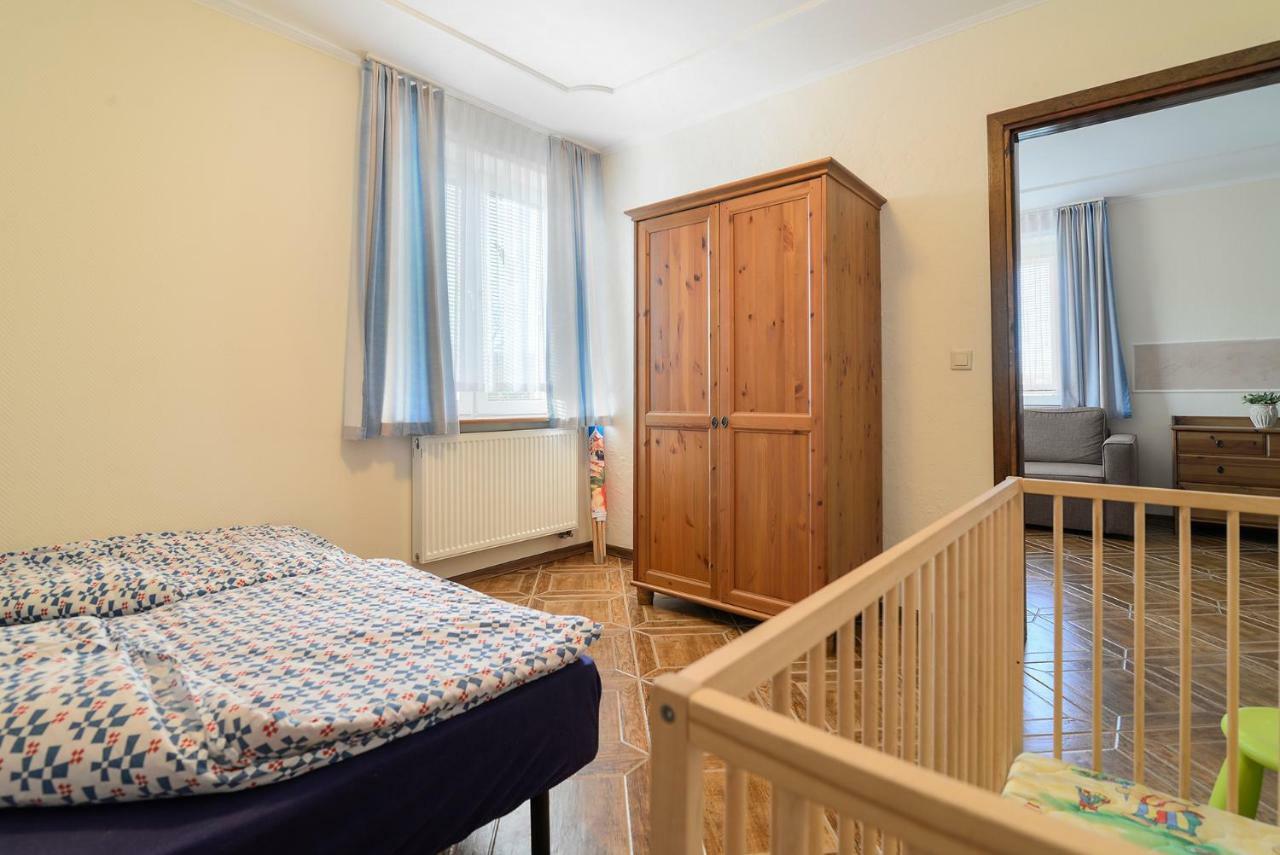 Pionow Rodzinne Apartamenty Urocza 10 Krynica Morska Exterior photo