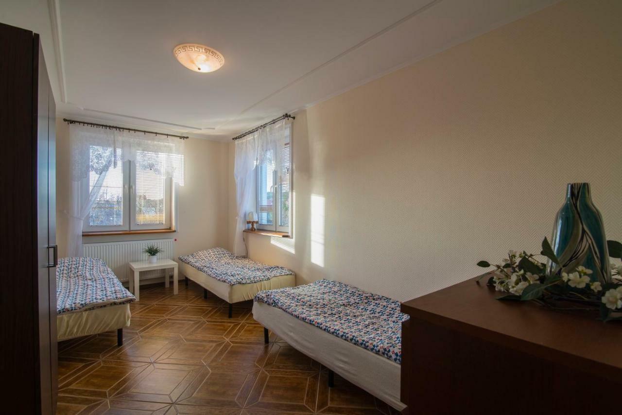 Pionow Rodzinne Apartamenty Urocza 10 Krynica Morska Exterior photo